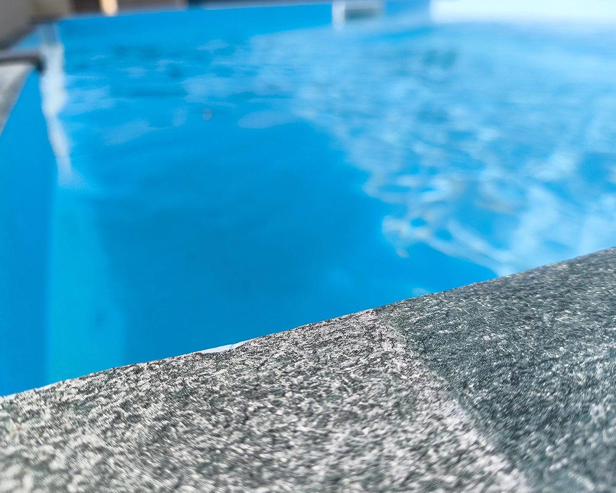Swimming Pool als Aufstell-Pool in schöner Optik. Flexibles Poolsystem.