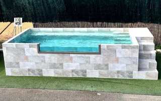 Swimming Pool als Aufstell-Pool in schöner Optik. Flexibles Poolsystem.